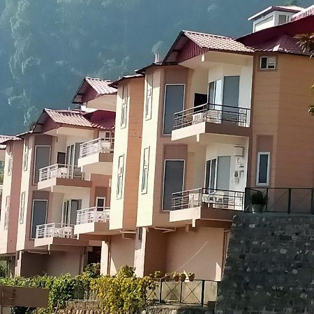 Amravati Resort ソラン エクステリア 写真