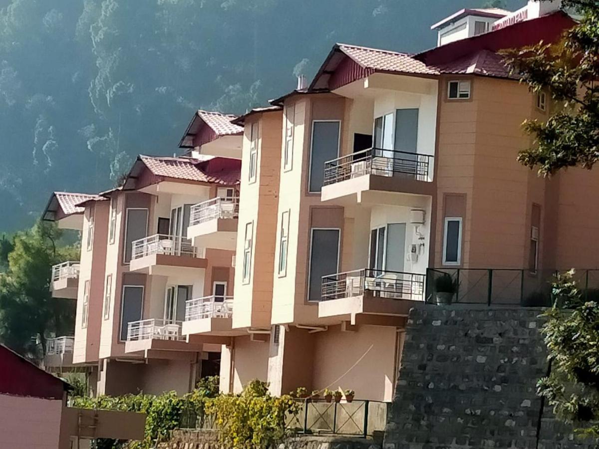 Amravati Resort ソラン エクステリア 写真