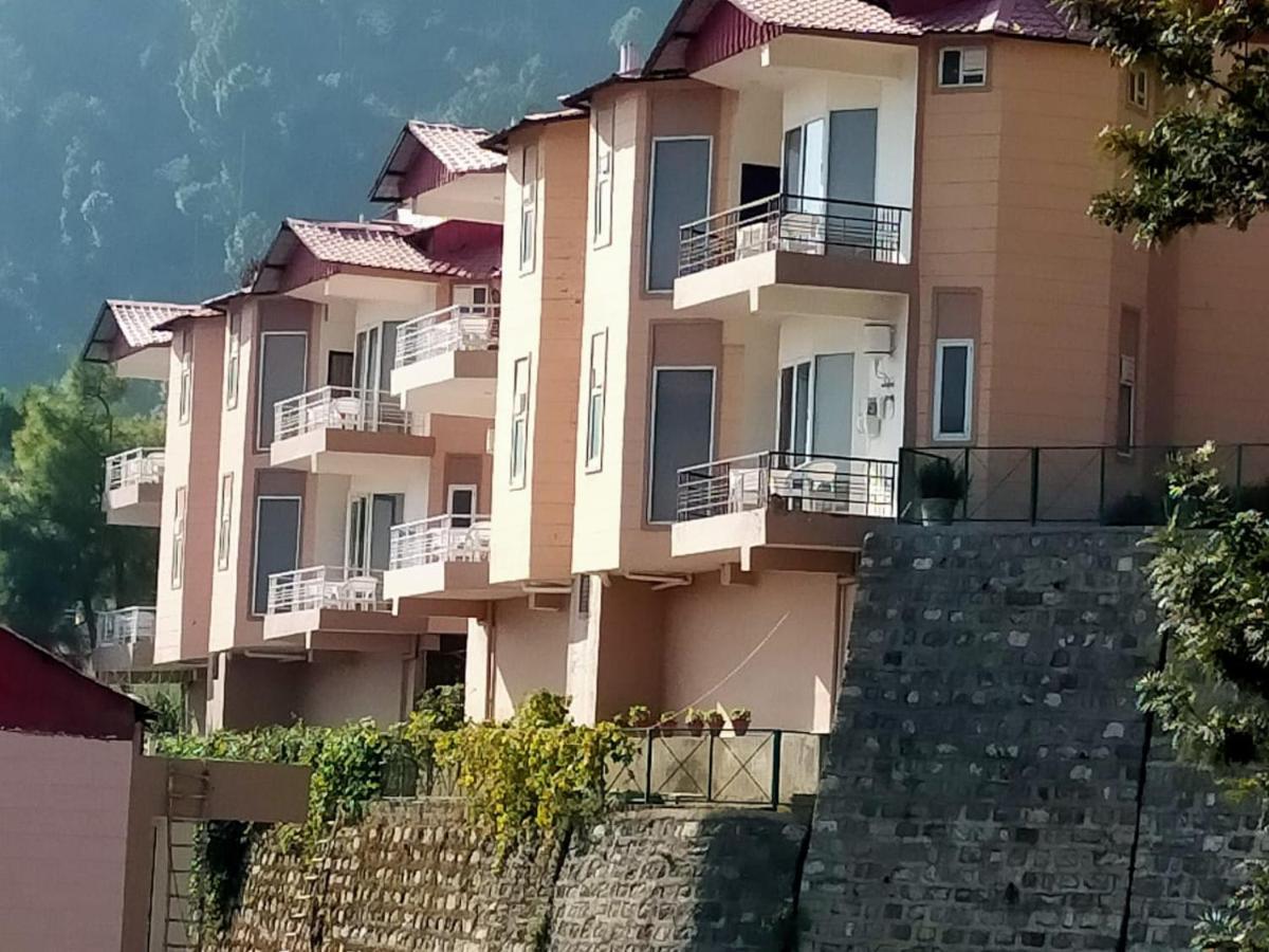 Amravati Resort ソラン エクステリア 写真