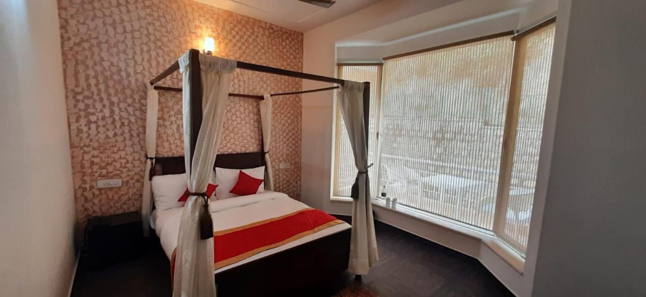 Amravati Resort ソラン エクステリア 写真