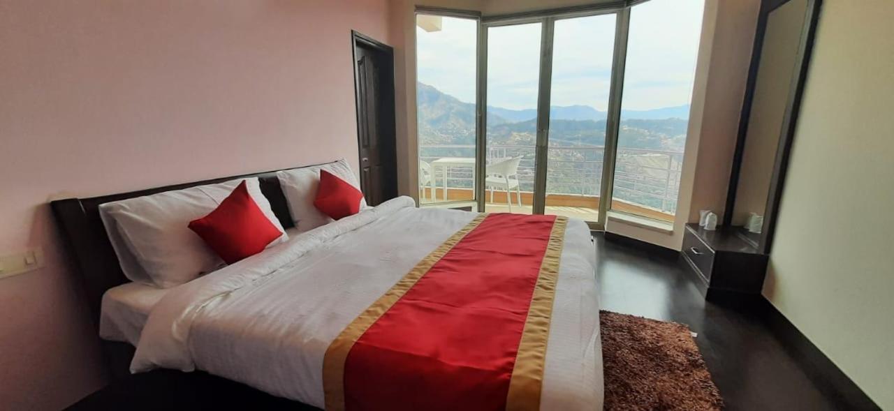 Amravati Resort ソラン エクステリア 写真
