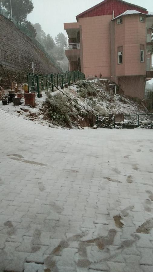 Amravati Resort ソラン エクステリア 写真