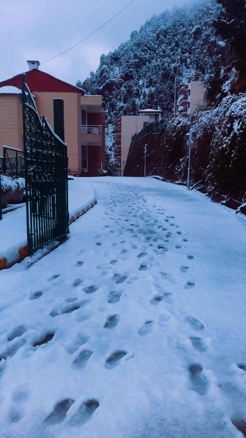 Amravati Resort ソラン エクステリア 写真