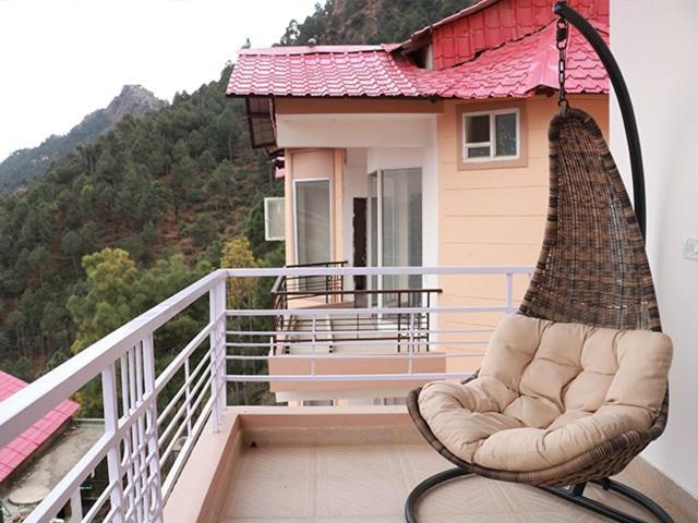 Amravati Resort ソラン エクステリア 写真