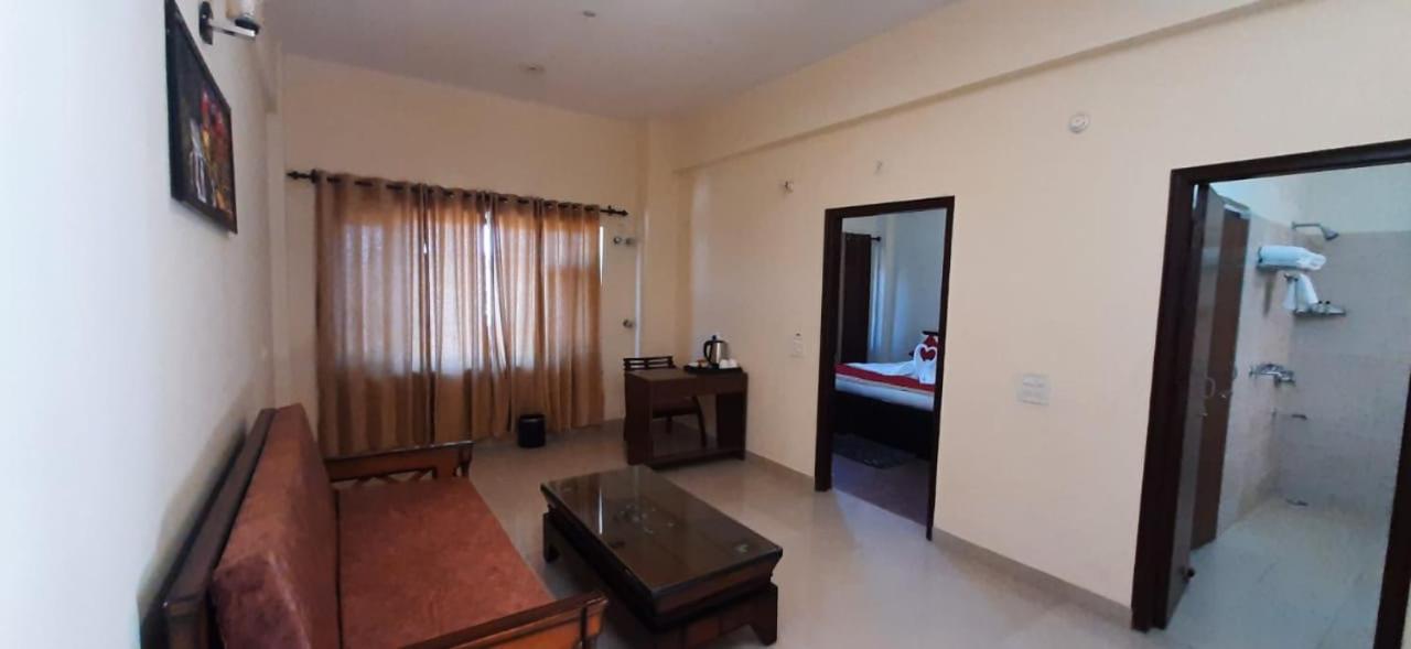 Amravati Resort ソラン エクステリア 写真